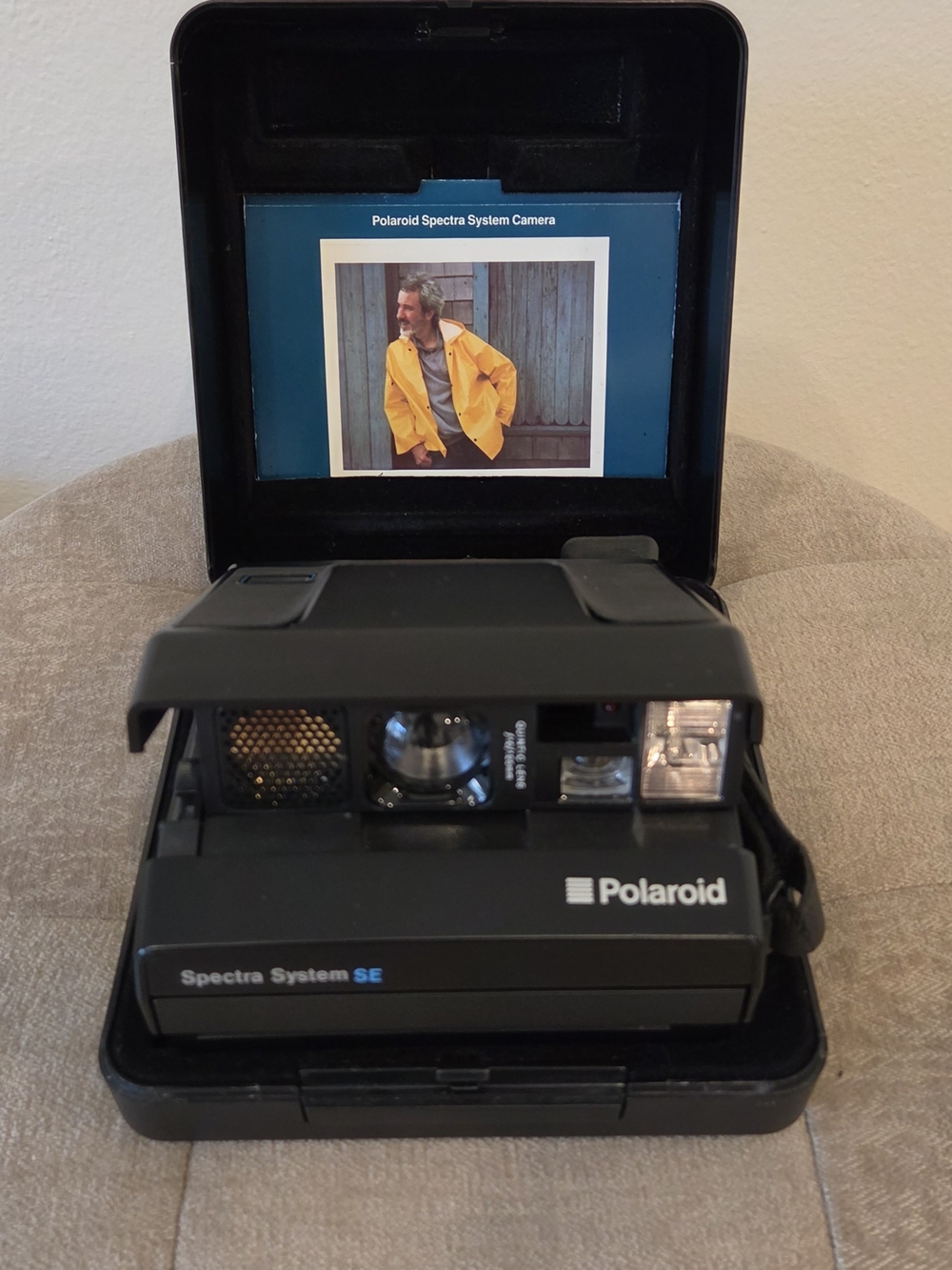 Vintage Polaroid Spectra System SE Portable Instant Camera - Black